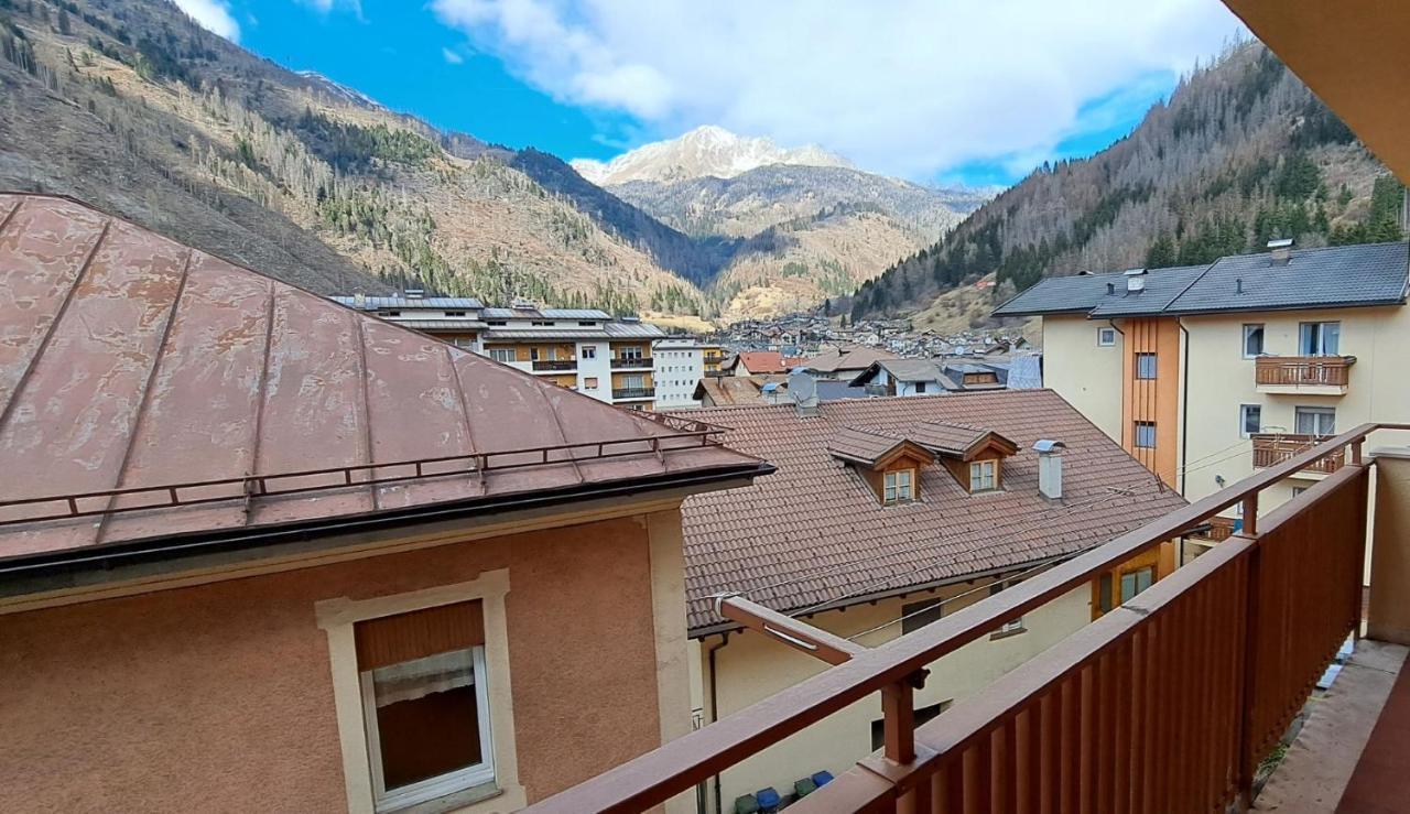 Dolomiapartments - Casa Daria Predazzo Bagian luar foto